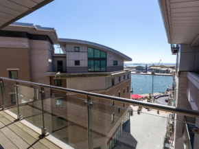 Jibe Ho - Beautiful Spacious Apartment with Harbour Views